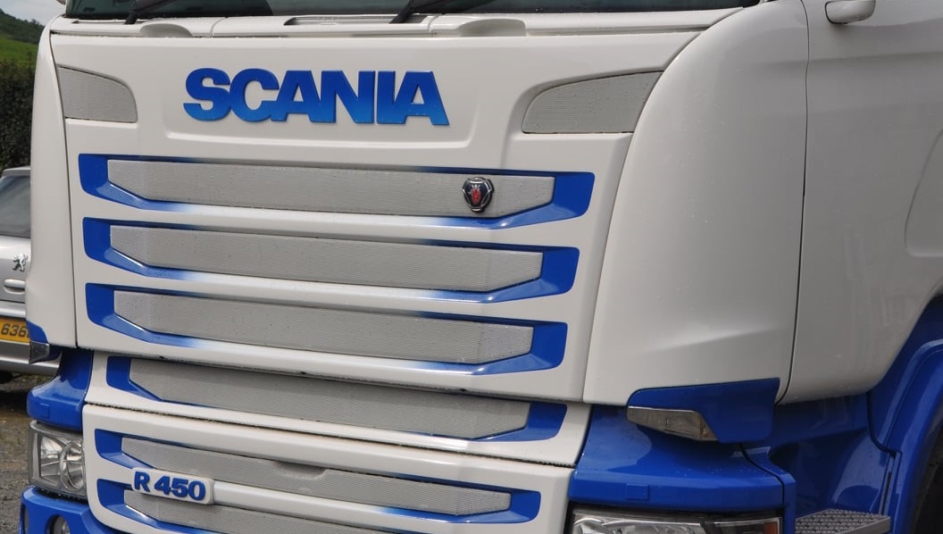 HMG Paints - Rafferty Paint - Scania - Acrythane 4G